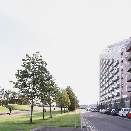 Pass The Keys Lovely 2-Bed Flat Glasgow Harbour Free Parking Exterior foto