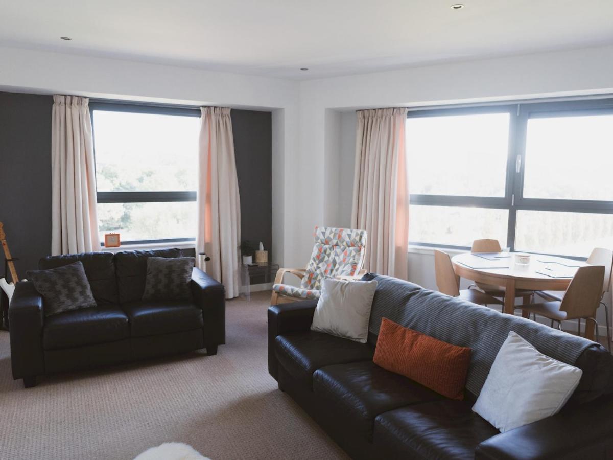 Pass The Keys Lovely 2-Bed Flat Glasgow Harbour Free Parking Exterior foto